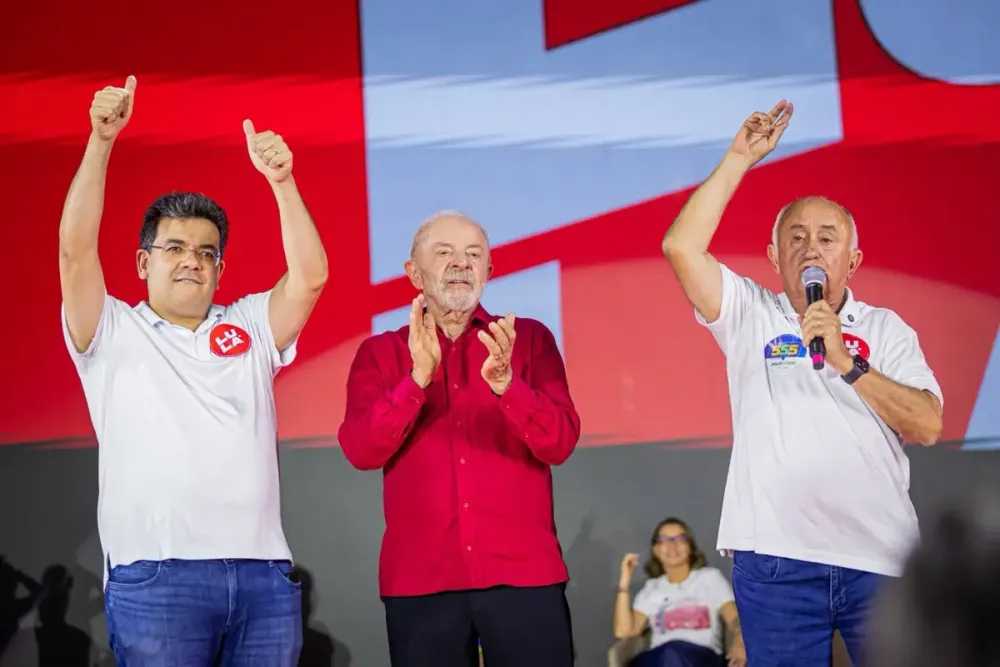 “Meu senador é o Júlio César e o Marcelo Castro. Não aceito vira-lata do nosso lado“ diz Lula